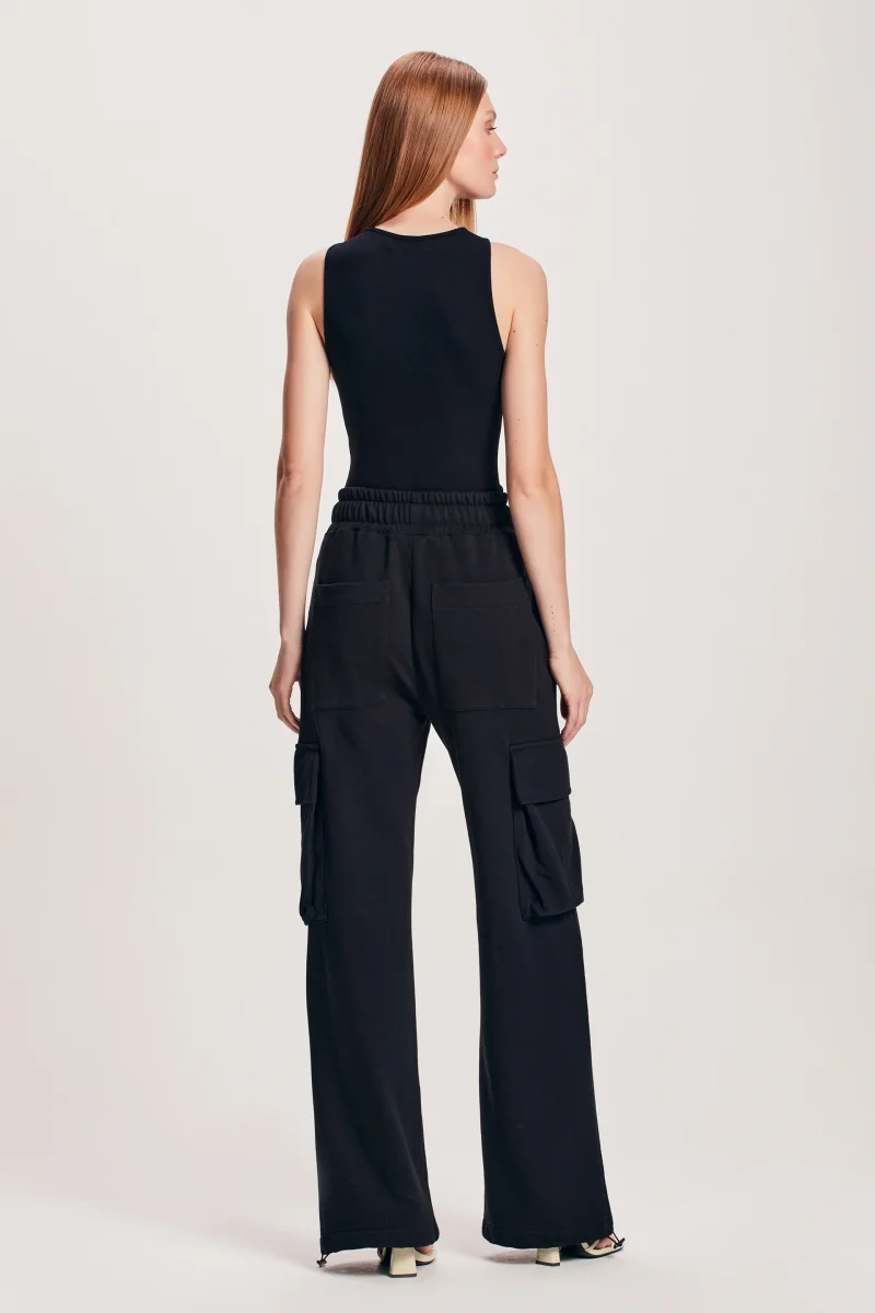 CALÇA MOLETOM CARGO PRETA - Image 3