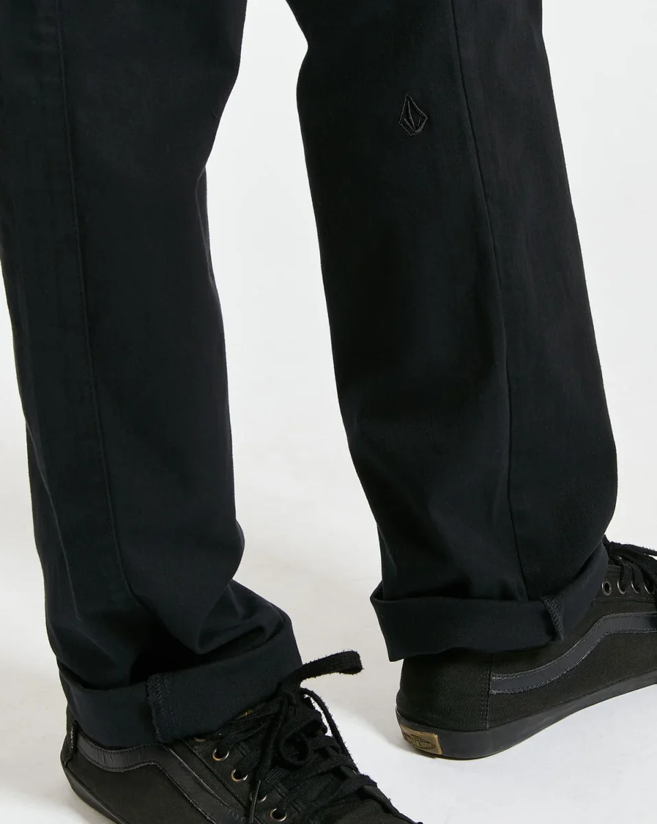 Calça Volcom Stranger Cargo Preta - Image 5