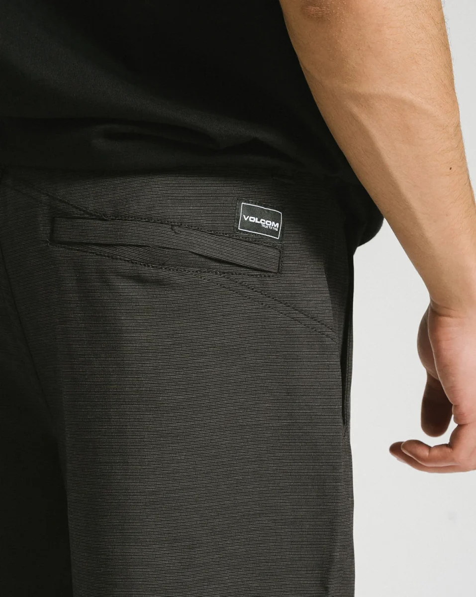 Bermuda Híbrida Volcom Frickin Cross Shred Slub Black - Image 6