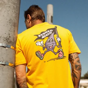 Camiseta Volcom Regular Freak Flag Amarela