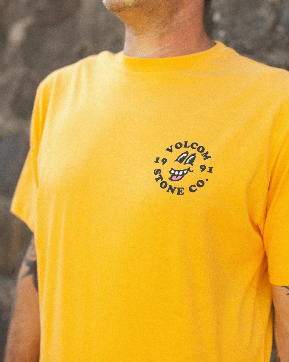 Camiseta Volcom Regular Freak Flag Amarela - Image 3